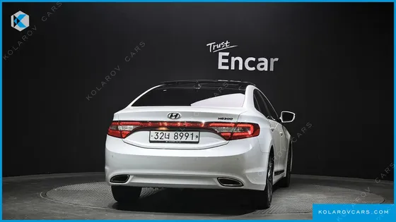 HYUNDAI GRANDEUR HG240 MODERN
