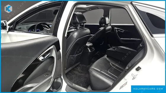 HYUNDAI GRANDEUR HG240 MODERN