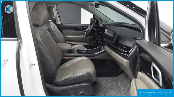 KIA CARNIVAL DIESEL 9-SEATER GRAVITY