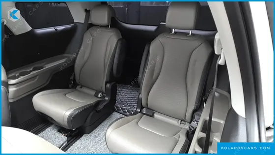 KIA CARNIVAL DIESEL 9-SEATER GRAVITY