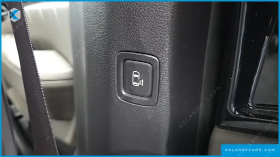 KIA CARNIVAL DIESEL 9-SEATER GRAVITY