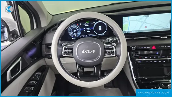 KIA CARNIVAL GASOLINE 7-SEATER SIGNATURE