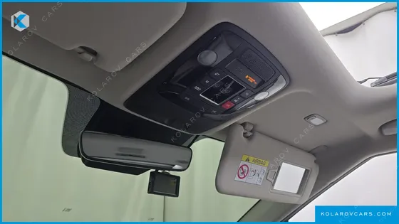 KIA CARNIVAL GASOLINE 7-SEATER SIGNATURE