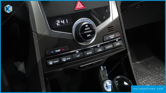HYUNDAI GRANDEUR HG300 PREMIUM