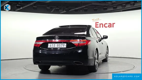 HYUNDAI GRANDEUR HG240 MODERN