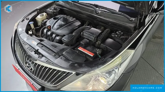 HYUNDAI GRANDEUR HG240 MODERN