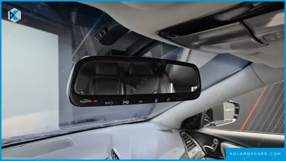 HYUNDAI GRANDEUR HG240 MODERN