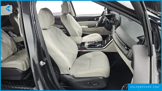 KIA CARNIVAL DIESEL 9-SEATER NOBLESSE