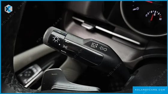 KIA CARNIVAL DIESEL 9-SEATER NOBLESSE
