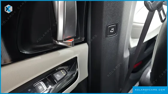 KIA CARNIVAL DIESEL 9-SEATER NOBLESSE