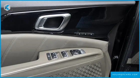 KIA CARNIVAL HEV 9SEATER GRAVITY