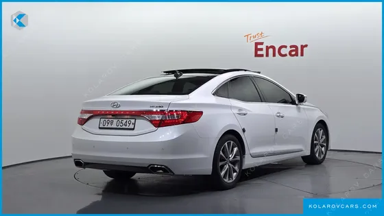 HYUNDAI GRANDEUR HG240 MODERN COLLECTION