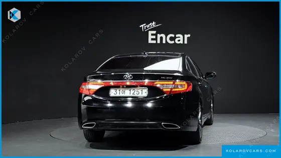 HYUNDAI GRANDEUR HG240 LUXURY