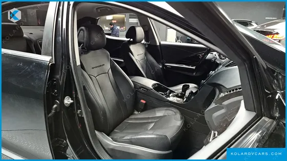 HYUNDAI GRANDEUR HG240 LUXURY