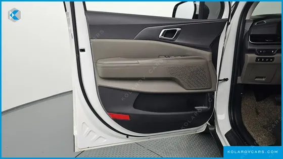 KIA CARNIVAL HEV 9SEATER NOBLESS