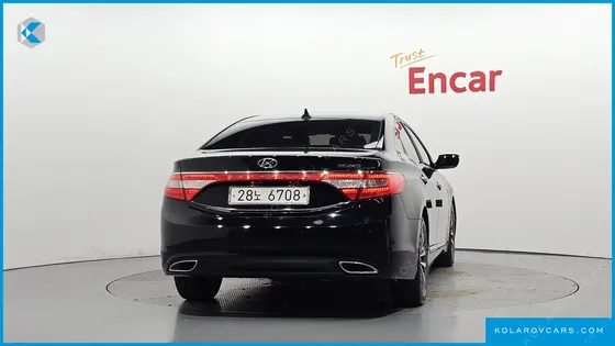 HYUNDAI GRANDEUR HG240 LUXURY