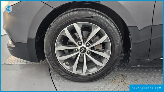 HYUNDAI GRANDEUR HG240 LUXURY