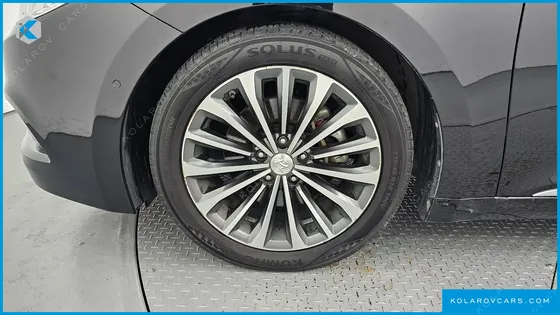 HYUNDAI GRANDEUR HG240 SPECIAL