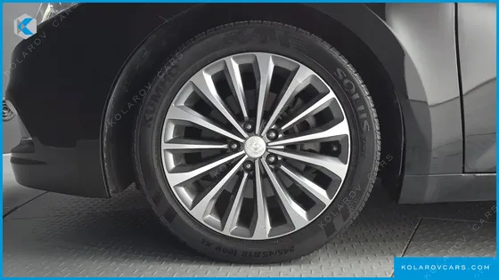 HYUNDAI GRANDEUR HG300 NOBLE