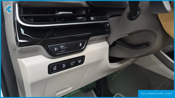 KIA CARNIVAL GASOLINE 9-SEATER HI LIMOUSINE (7-SEATER LIMOUSINE(SPECIAL VEHICLE)