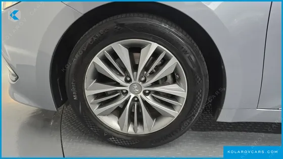 HYUNDAI GRANDEUR HG240 MODERN COLLECTION