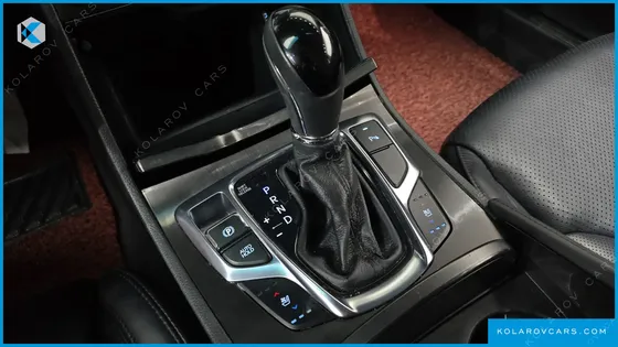 HYUNDAI GRANDEUR HG240 MODERN COLLECTION