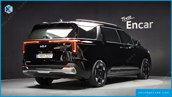 KIA CARNIVAL DIESEL 7-SEATER SIGNATURE