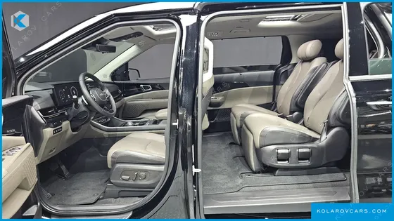 KIA CARNIVAL DIESEL 7-SEATER SIGNATURE