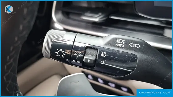KIA CARNIVAL DIESEL 7-SEATER SIGNATURE