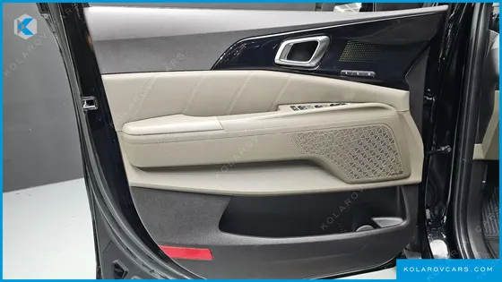 KIA CARNIVAL DIESEL 7-SEATER SIGNATURE