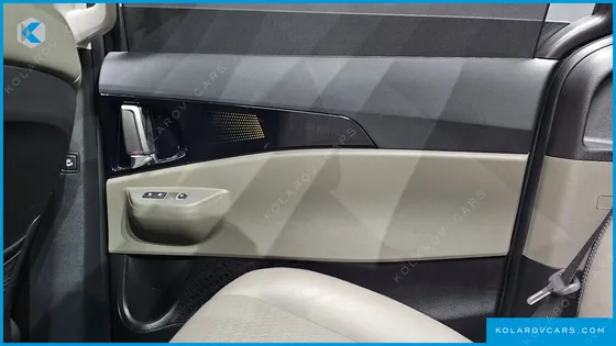 KIA CARNIVAL DIESEL 7-SEATER SIGNATURE