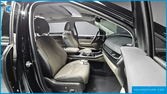 KIA CARNIVAL DIESEL 7-SEATER SIGNATURE