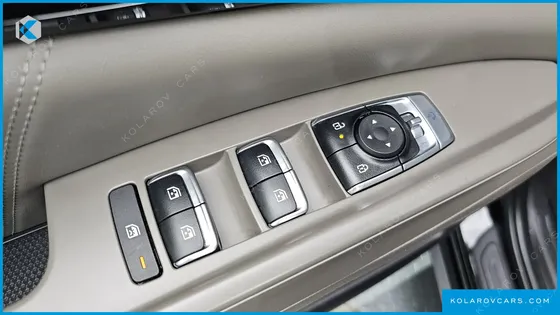 KIA CARNIVAL DIESEL 7-SEATER SIGNATURE
