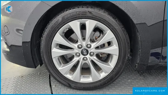 HYUNDAI GRANDEUR HG300 NOBLE