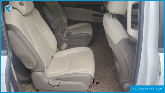 KIA CARNIVAL DIESEL 9-SEATER PRESTIGE