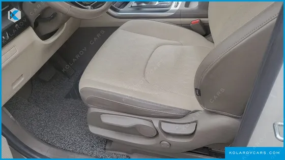 KIA CARNIVAL DIESEL 9-SEATER PRESTIGE