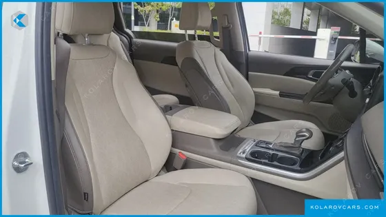 KIA CARNIVAL DIESEL 9-SEATER PRESTIGE