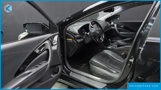 HYUNDAI GRANDEUR HG240 LUXURY