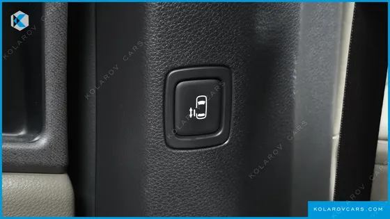 KIA CARNIVAL HEV 9SEATER NOBLESS