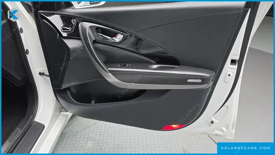 HYUNDAI GRANDEUR HG240 MODERN