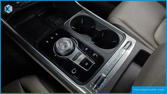 KIA CARNIVAL DIESEL 7-SEATER SIGNATURE
