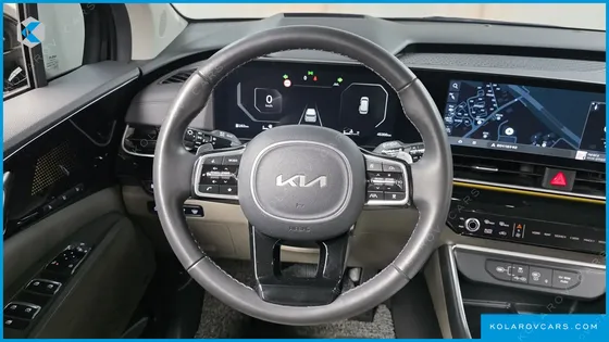 KIA CARNIVAL DIESEL 7-SEATER SIGNATURE