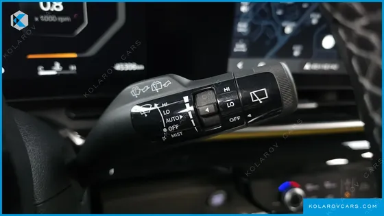 KIA CARNIVAL DIESEL 7-SEATER SIGNATURE
