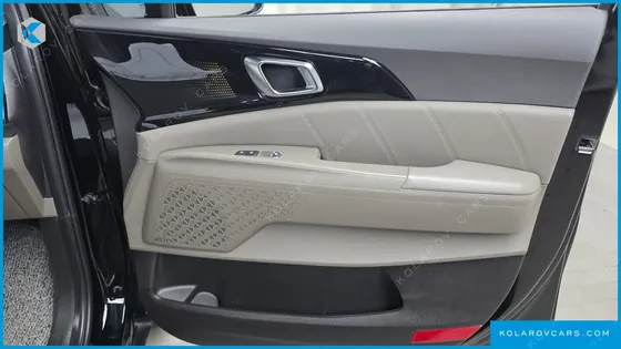 KIA CARNIVAL DIESEL 7-SEATER SIGNATURE