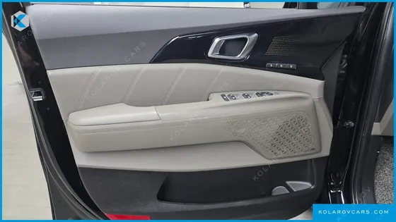 KIA CARNIVAL DIESEL 7-SEATER SIGNATURE