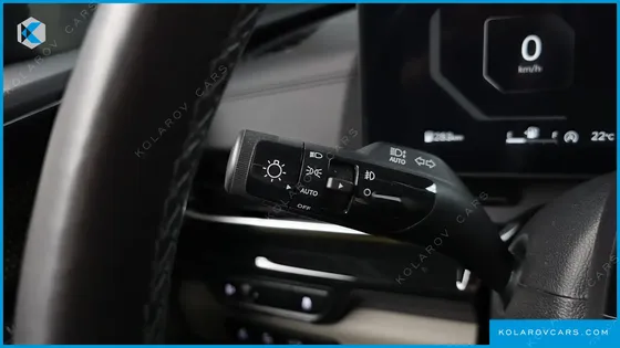 KIA CARNIVAL DIESEL 7-SEATER SIGNATURE