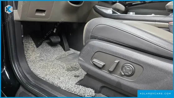 KIA CARNIVAL DIESEL 7-SEATER SIGNATURE