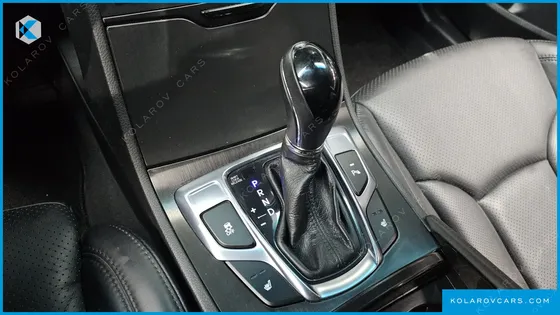 HYUNDAI GRANDEUR HG240 MODERN