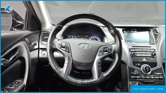HYUNDAI GRANDEUR HG240 MODERN