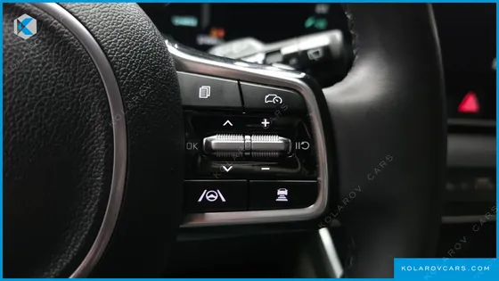 KIA CARNIVAL HEV 9SEATER NOBLESS